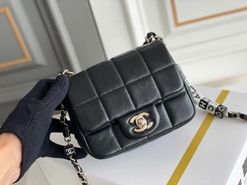 Chanel - Luxury Bag - CHL - 389