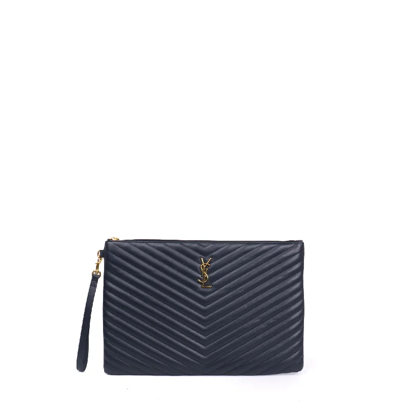 SAINT LAURENT - Pochette Cassandre Saint Laurent en cuir chevron bleu marine