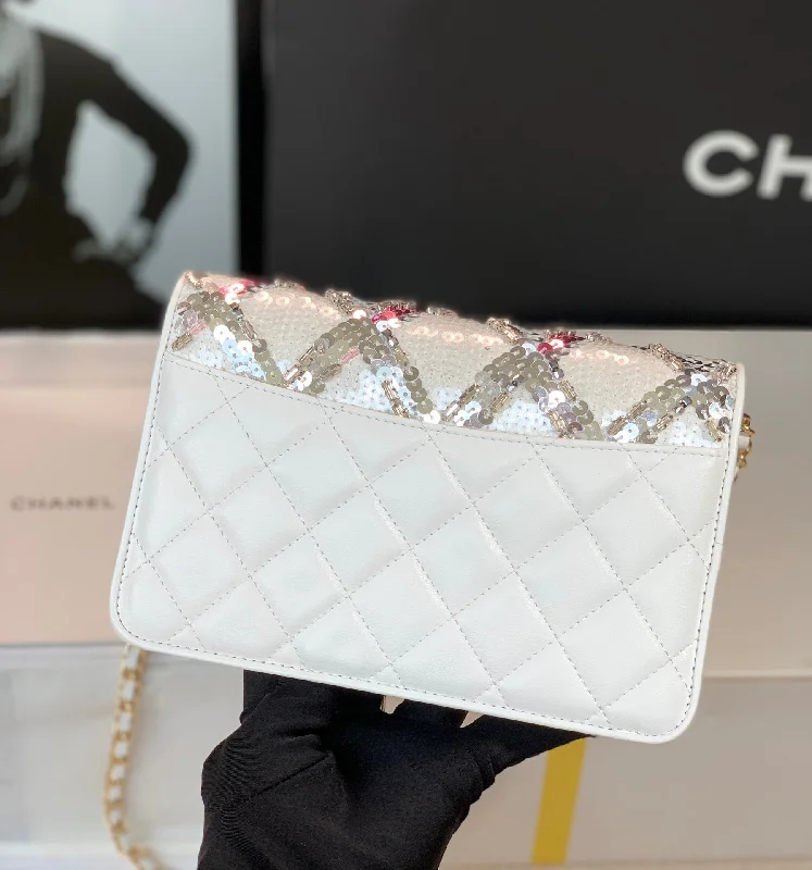 Chanel - Luxury Bag - CHL - 639